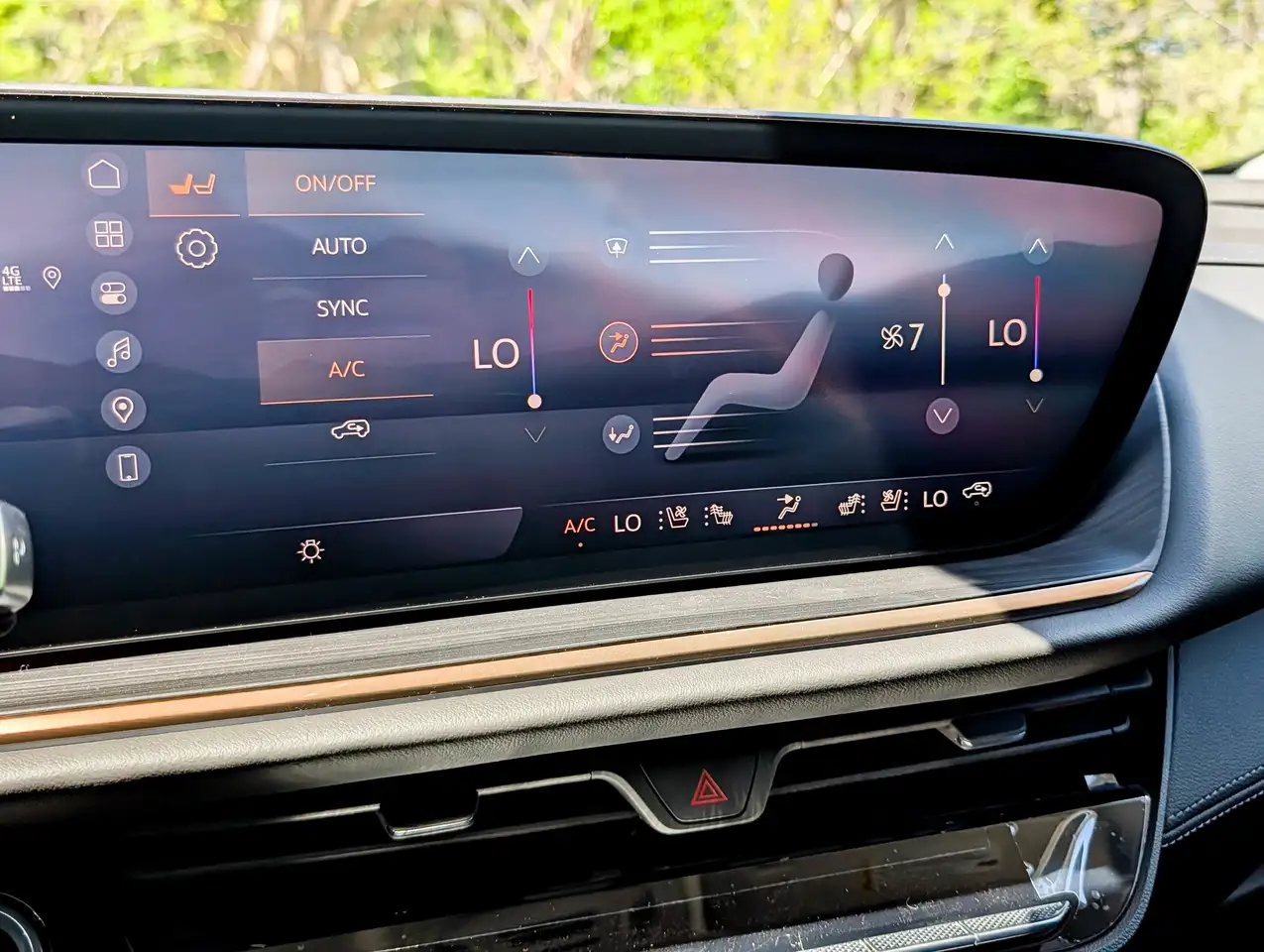 Buick Envision photo Buick Envision