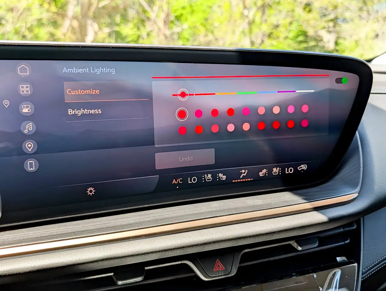Buick Envision photo Buick Envision