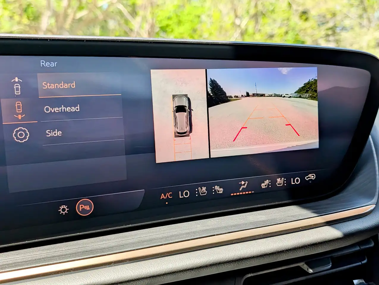 Buick Envision photo Buick Envision