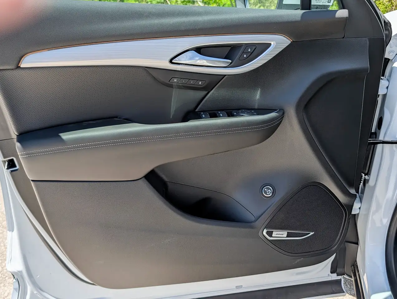Buick Envision photo Buick Envision