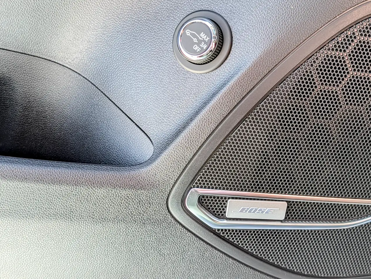Buick Envision photo Buick Envision