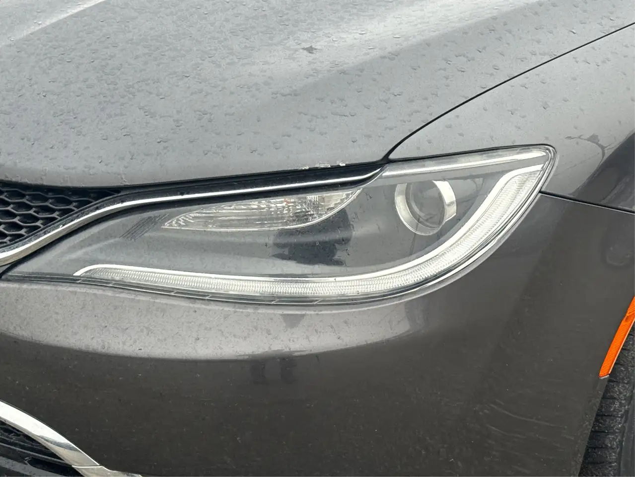 Chrysler 200 снимка Chrysler 200