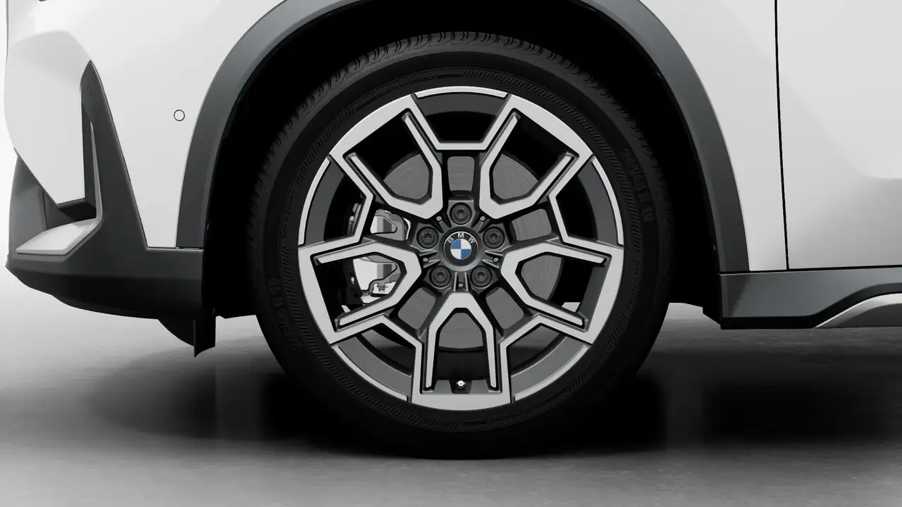 BMW X1 photo BMW X1