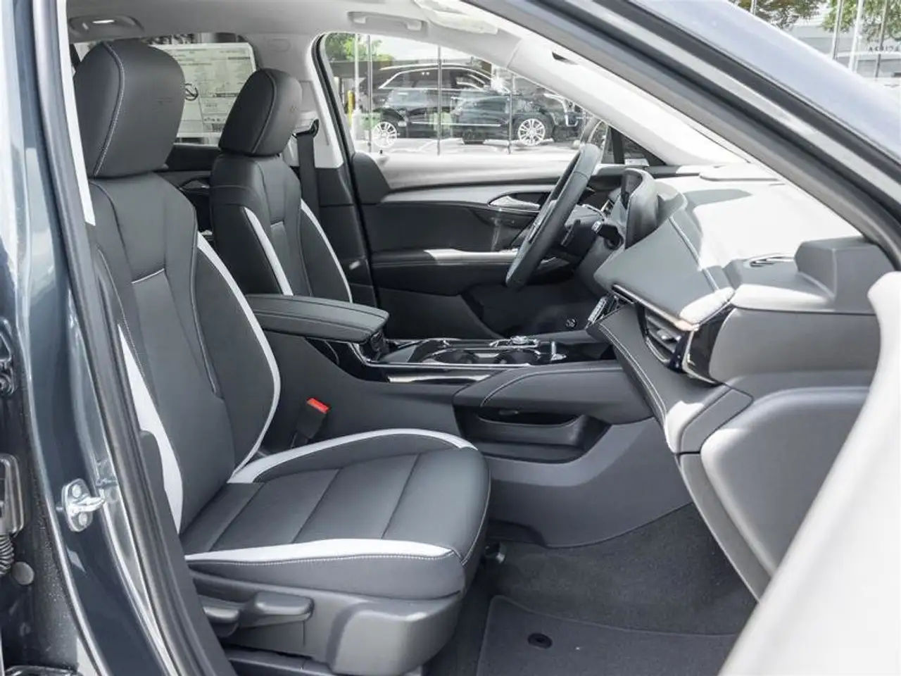 Buick Envision photo Buick Envision