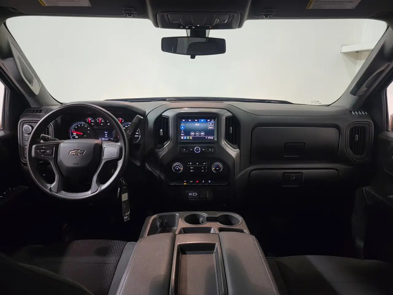 Chevrolet Silverado 1500 снимка Chevrolet Silverado 1500