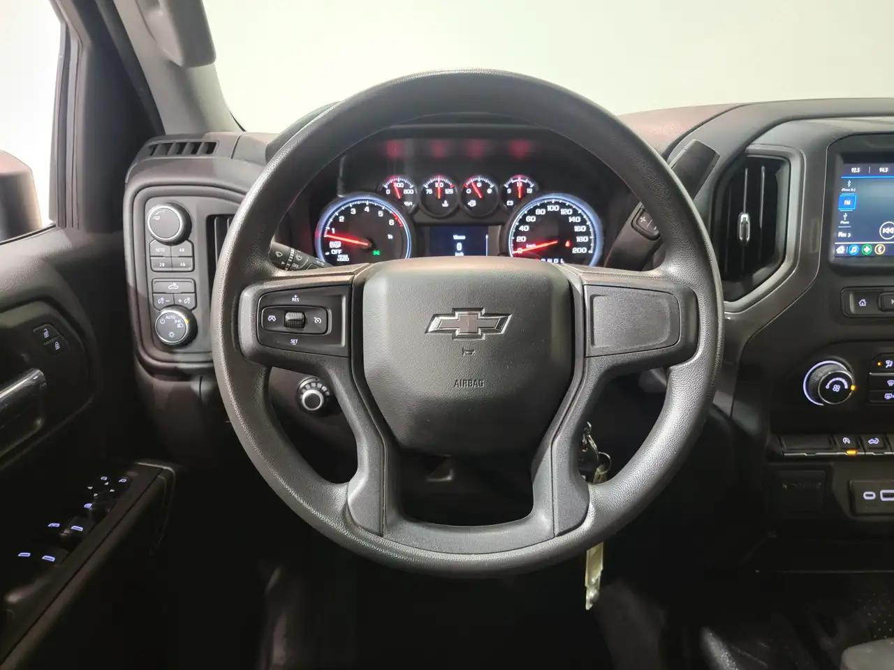Chevrolet Silverado 1500 снимка Chevrolet Silverado 1500