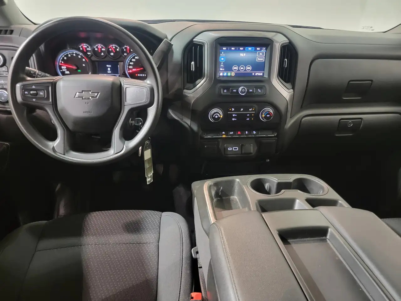 Chevrolet Silverado 1500 снимка Chevrolet Silverado 1500