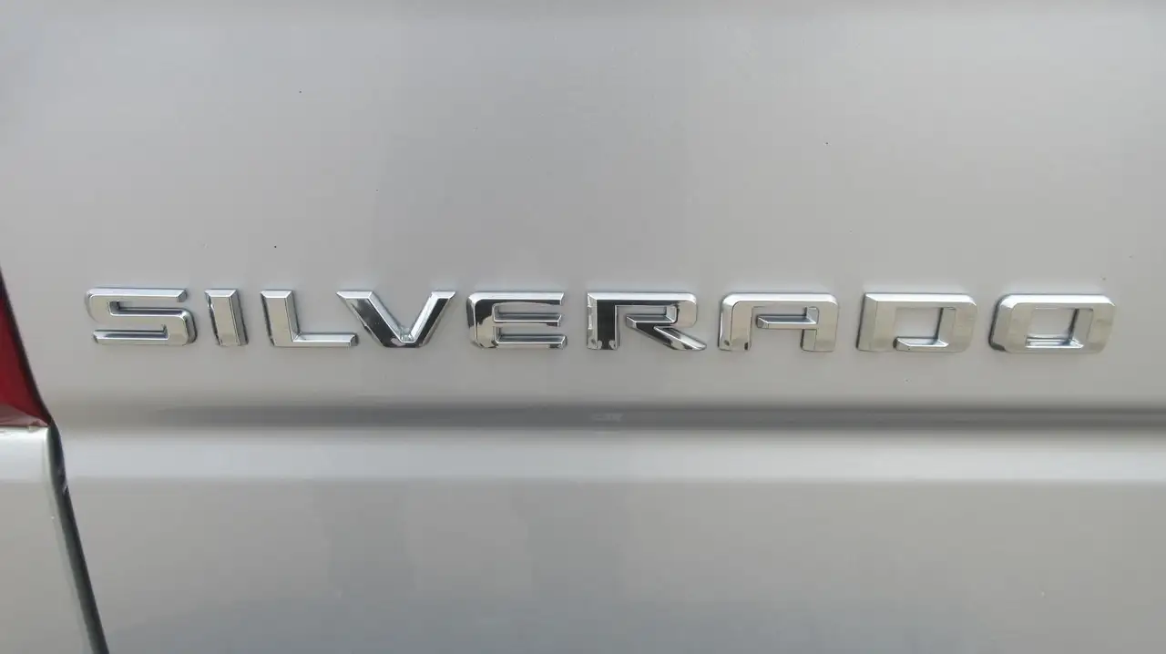 Chevrolet Silverado 1500 снимка Chevrolet Silverado 1500