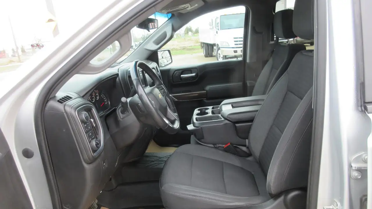 Chevrolet Silverado 1500 снимка Chevrolet Silverado 1500