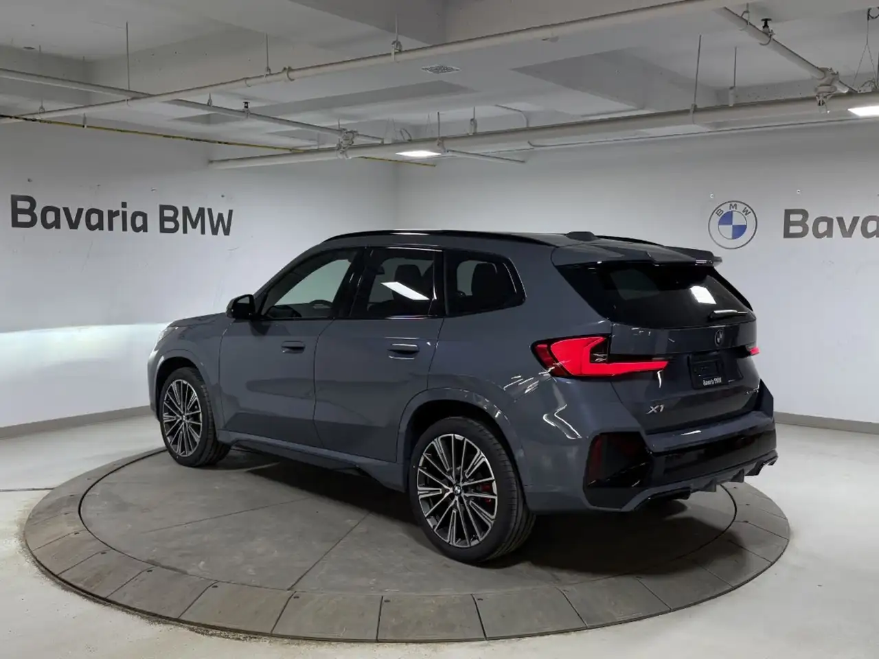 BMW X1 снимка BMW X1