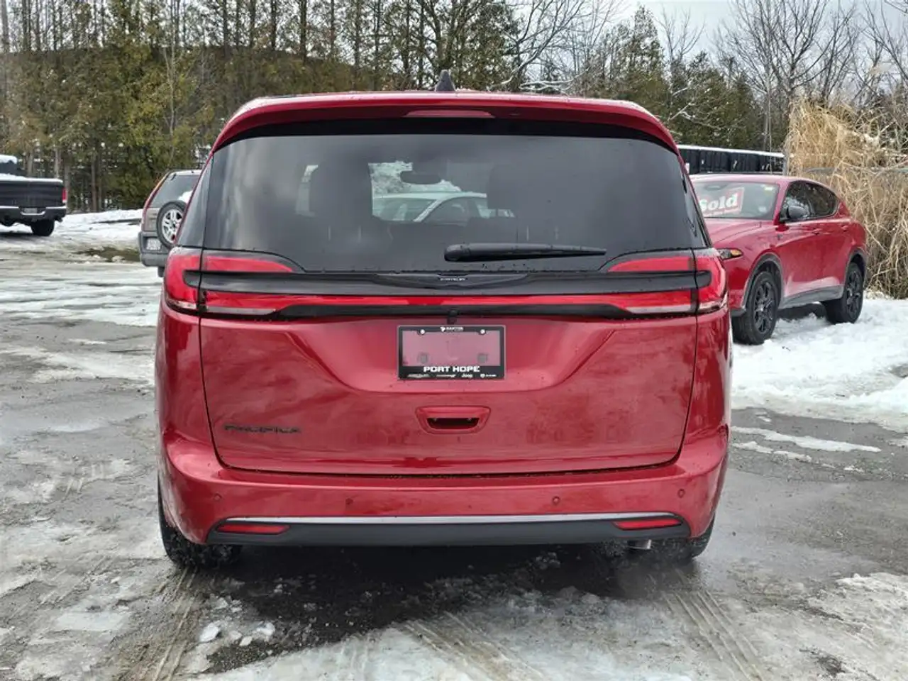Chrysler Pacifica снимка Chrysler Pacifica