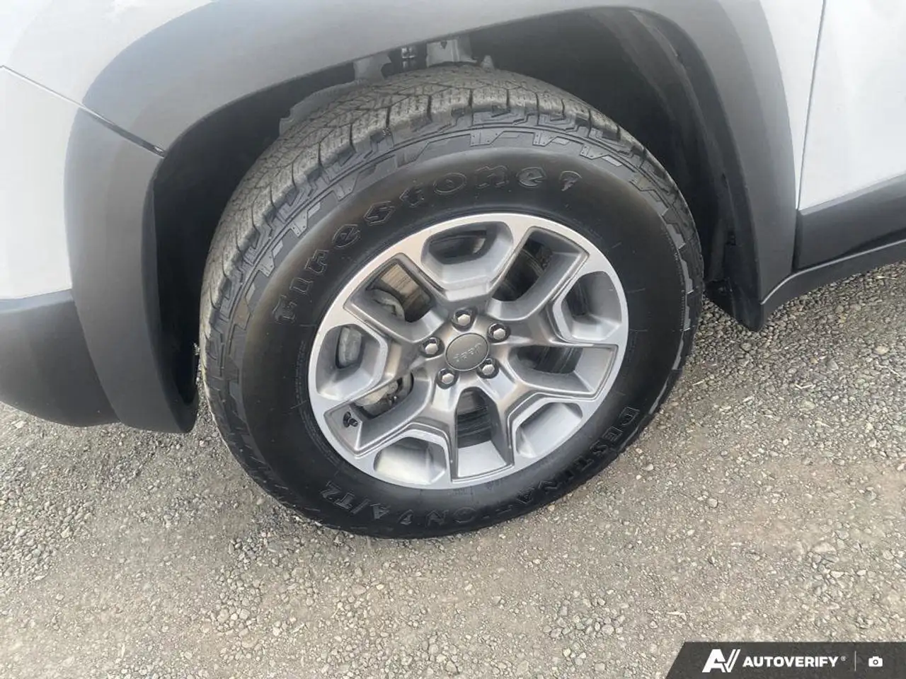Jeep Cherokee photo Jeep Cherokee
