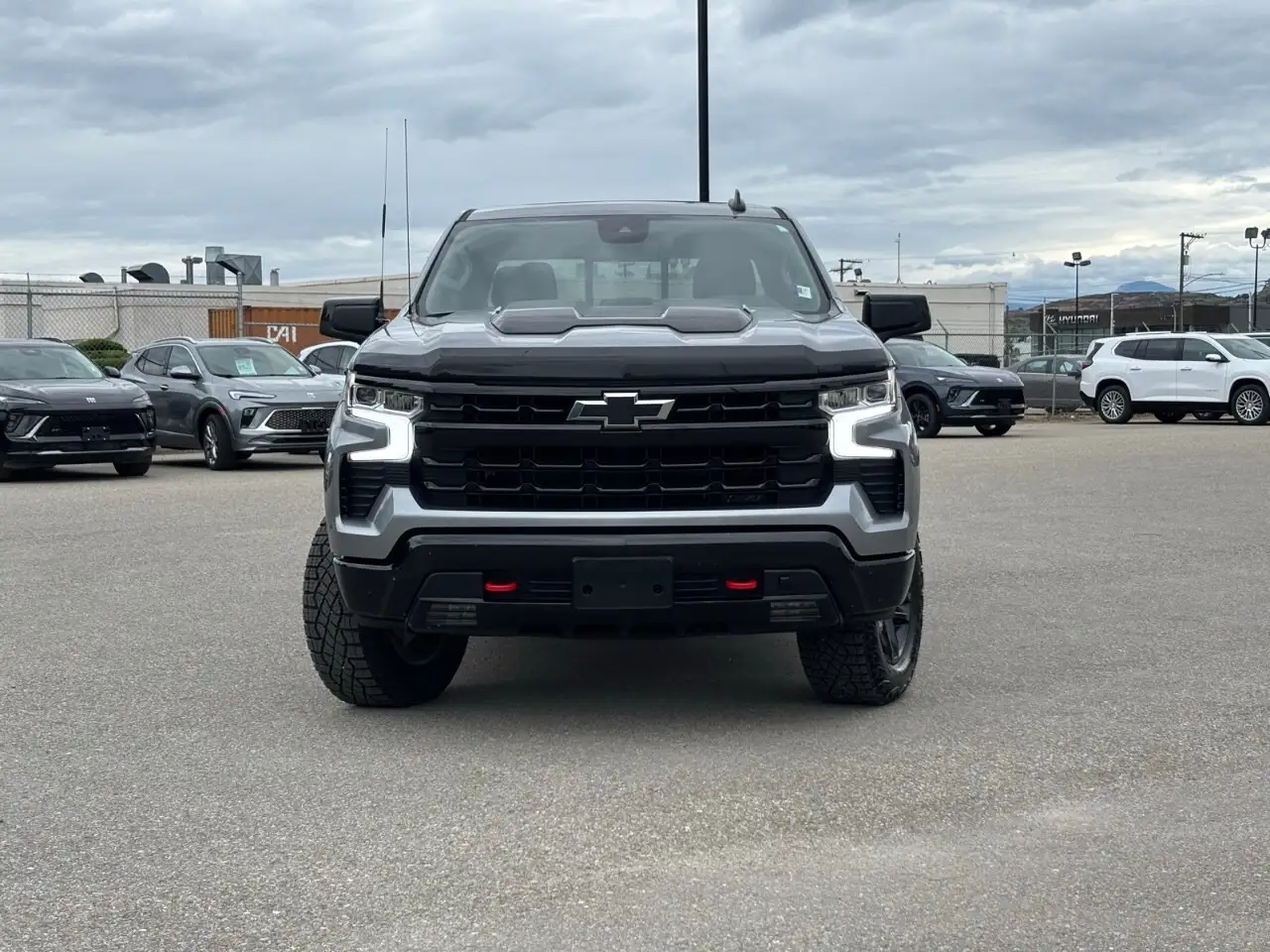 Chevrolet Silverado 1500 photo Chevrolet Silverado 1500