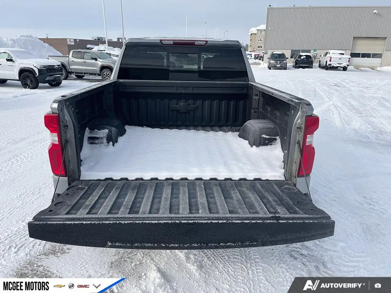 Chevrolet Silverado 1500 снимка Chevrolet Silverado 1500