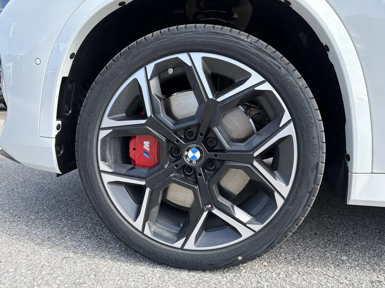 BMW X1 photo BMW X1