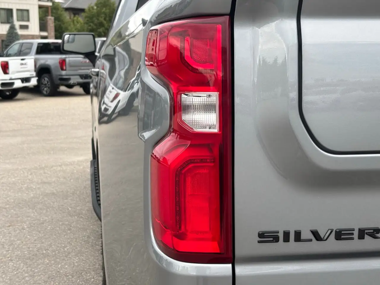 Chevrolet Silverado 1500 photo Chevrolet Silverado 1500