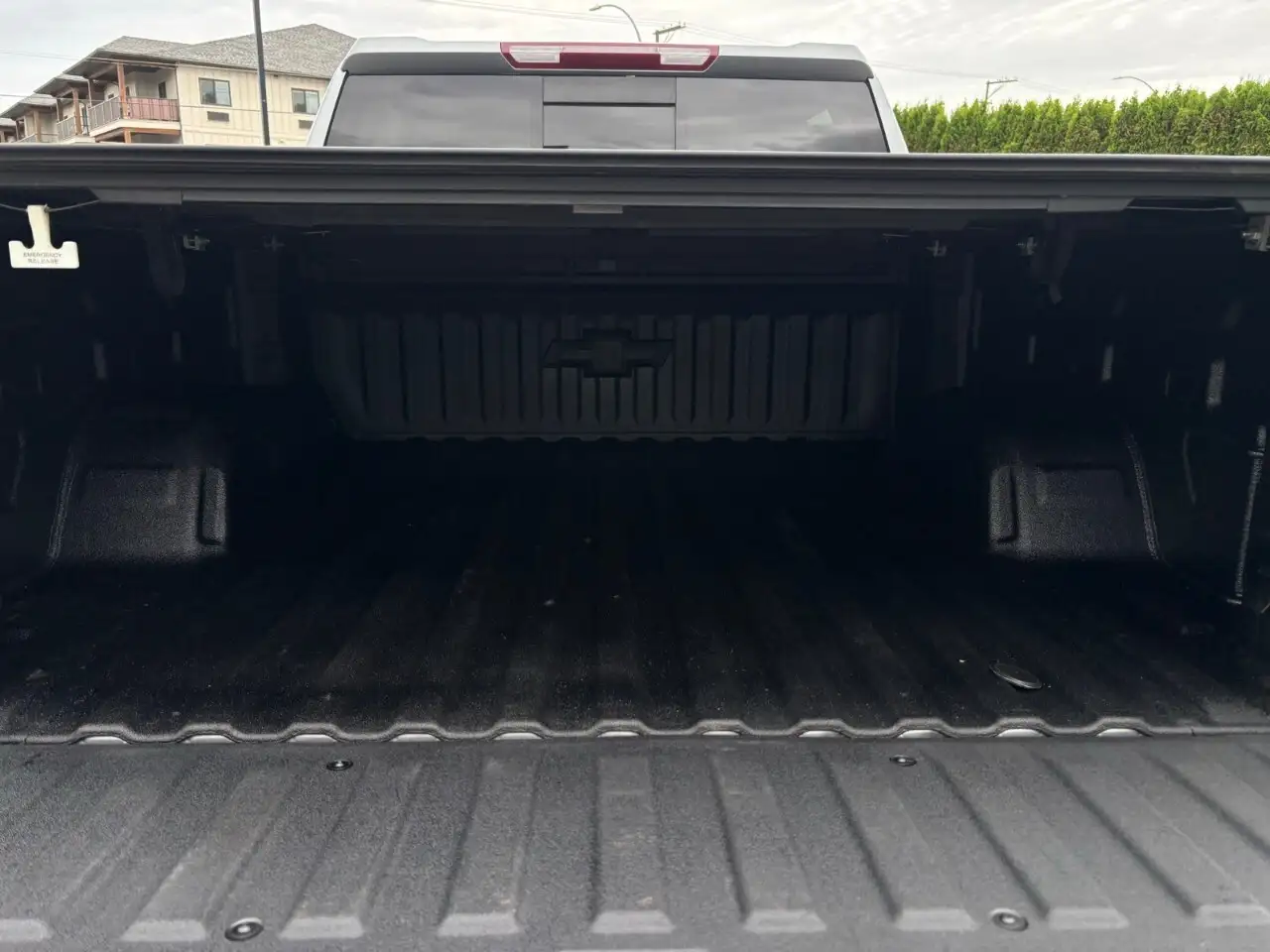 Chevrolet Silverado 1500 photo Chevrolet Silverado 1500