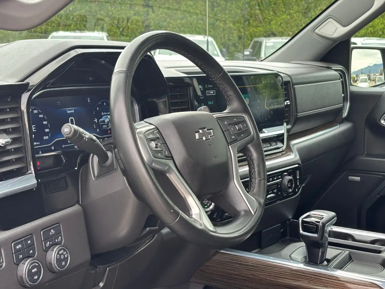 Chevrolet Silverado 1500 photo Chevrolet Silverado 1500