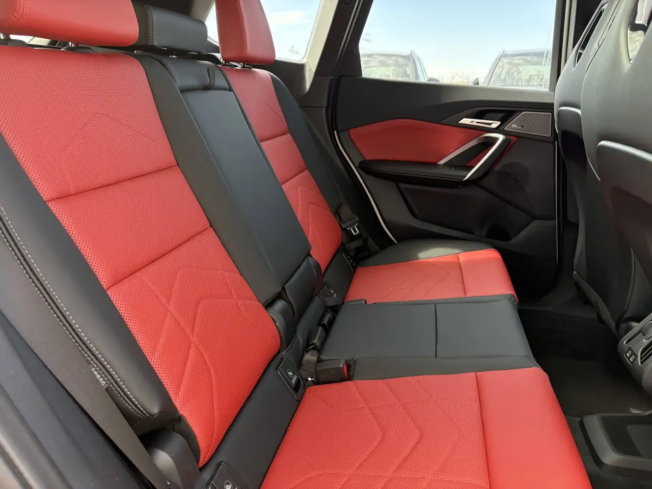 BMW X1 photo BMW X1