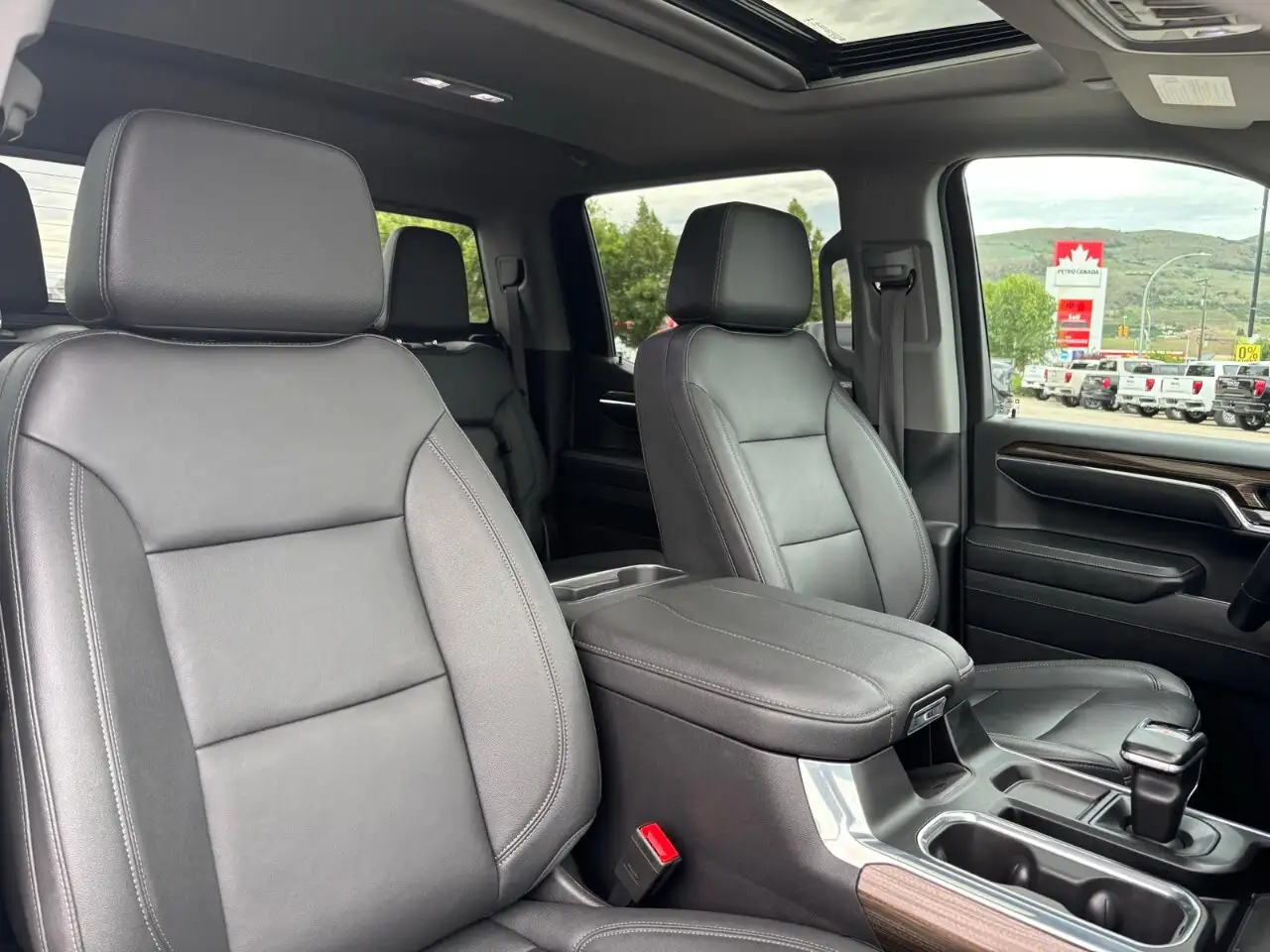 Chevrolet Silverado 1500 photo Chevrolet Silverado 1500