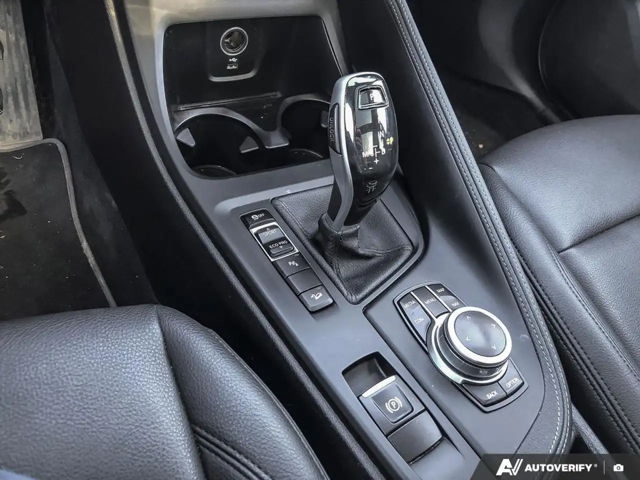 BMW X1 снимка BMW X1