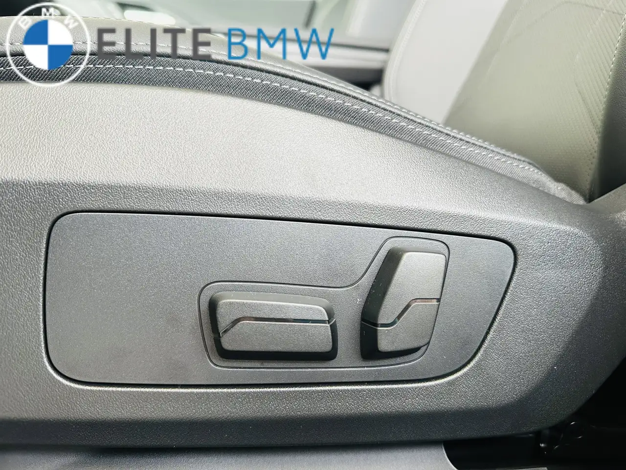 BMW X1 photo BMW X1