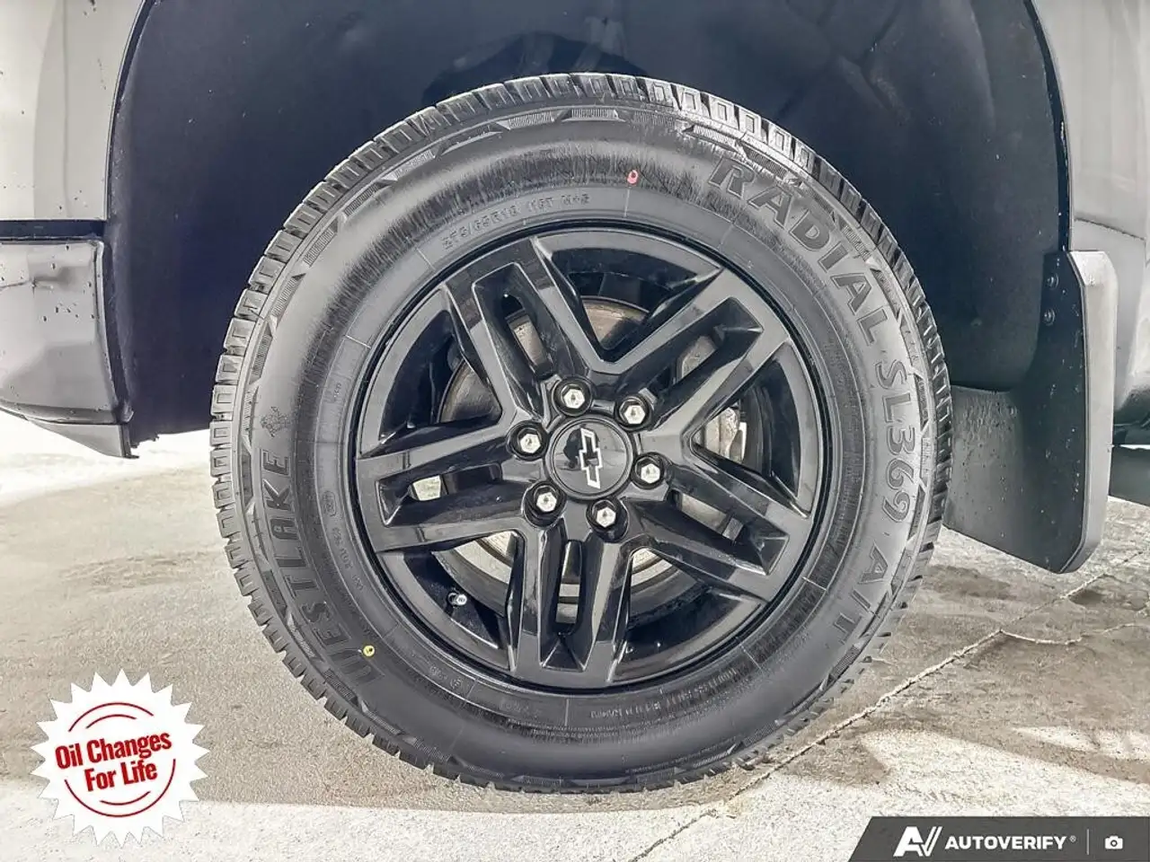 Chevrolet Silverado 1500 снимка Chevrolet Silverado 1500