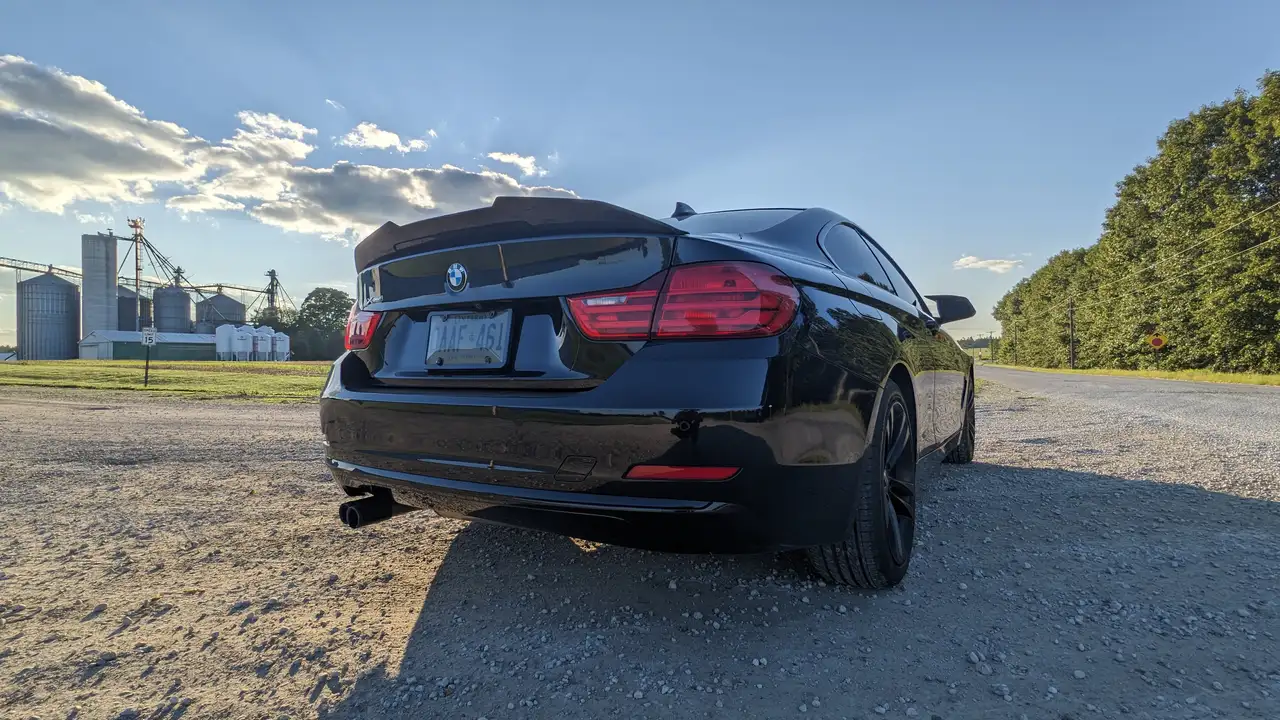 BMW 4 Series photo BMW 4 Series