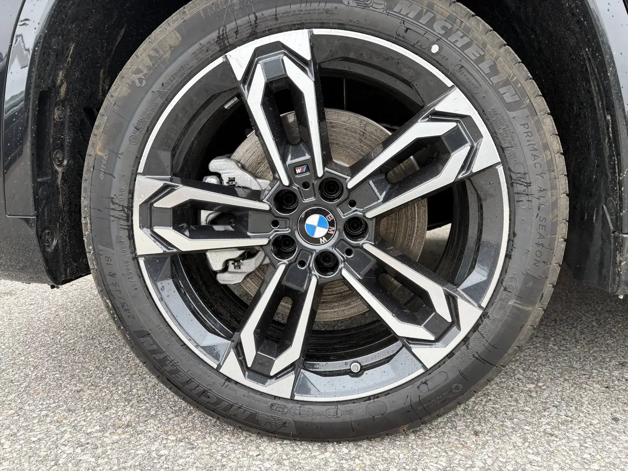 BMW X1 photo BMW X1