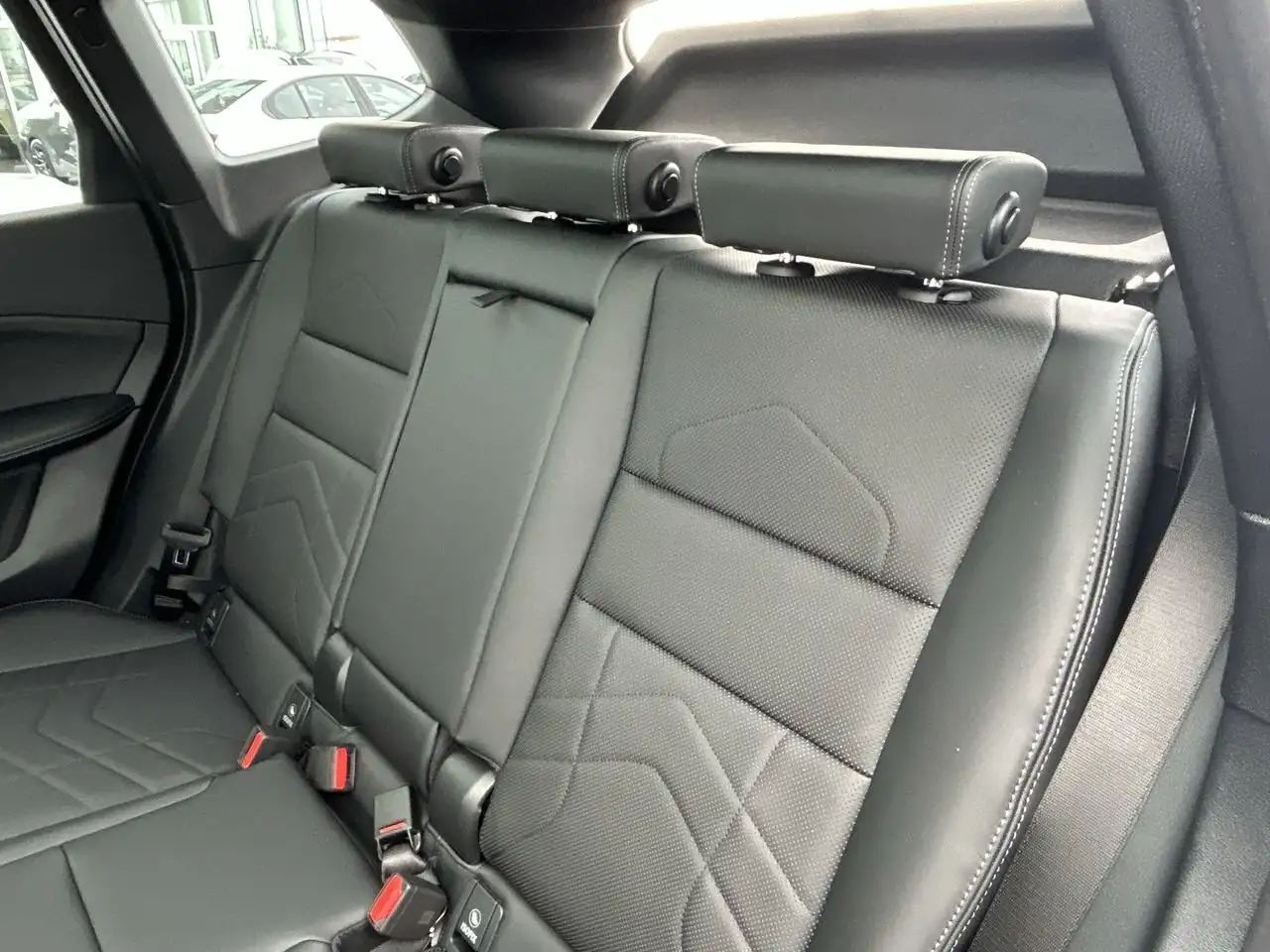 BMW X1 photo BMW X1