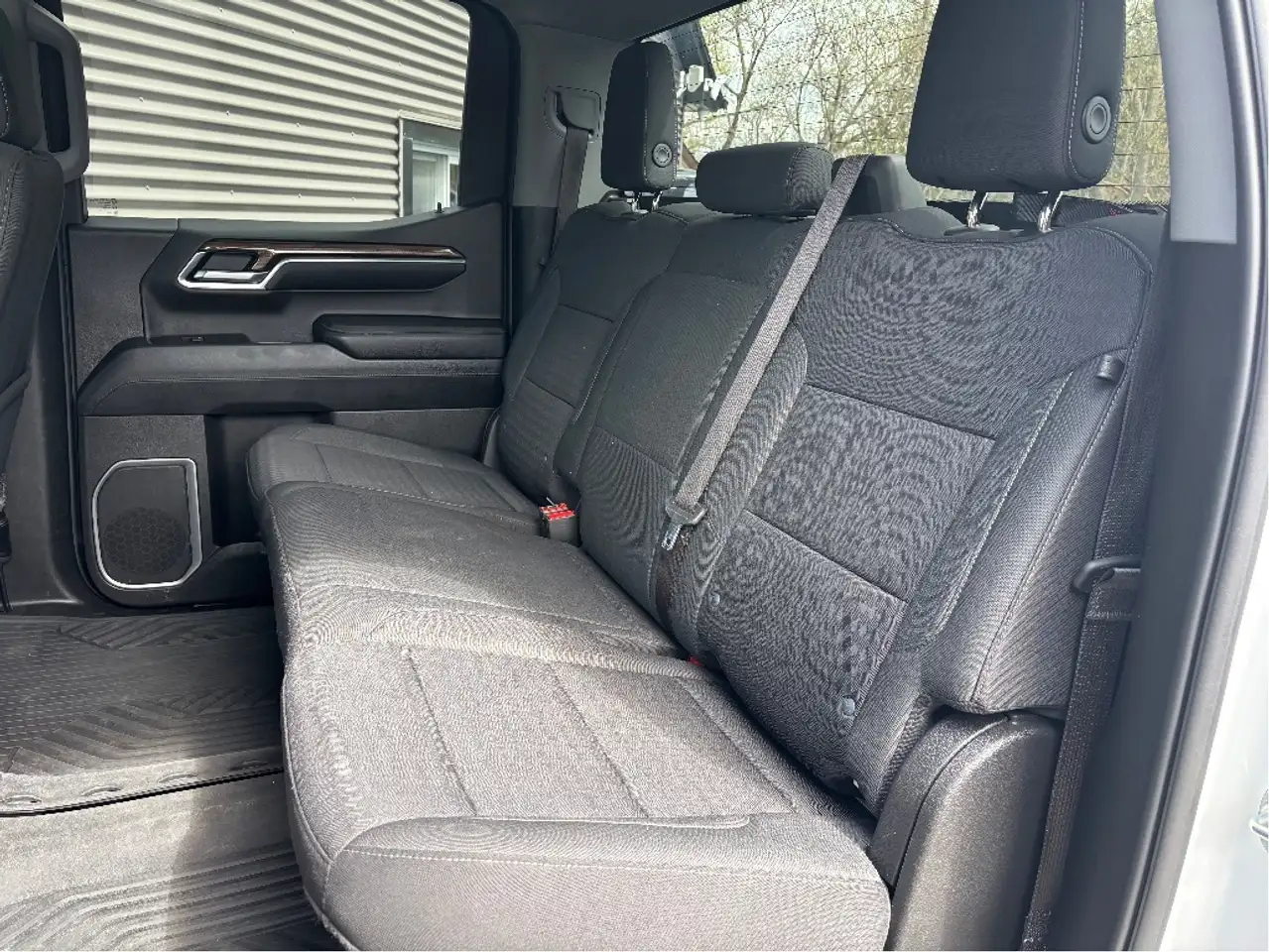 Chevrolet Silverado 1500 снимка Chevrolet Silverado 1500