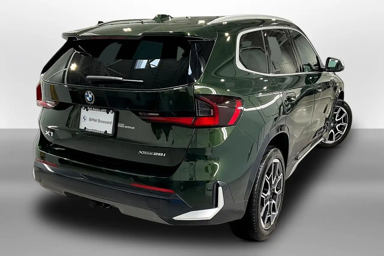 BMW X1 photo BMW X1