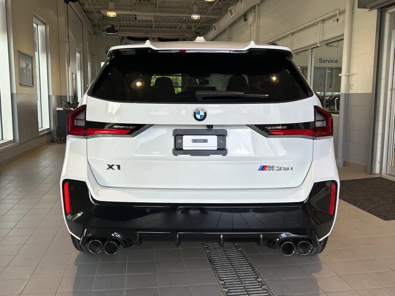 BMW X1 снимка BMW X1