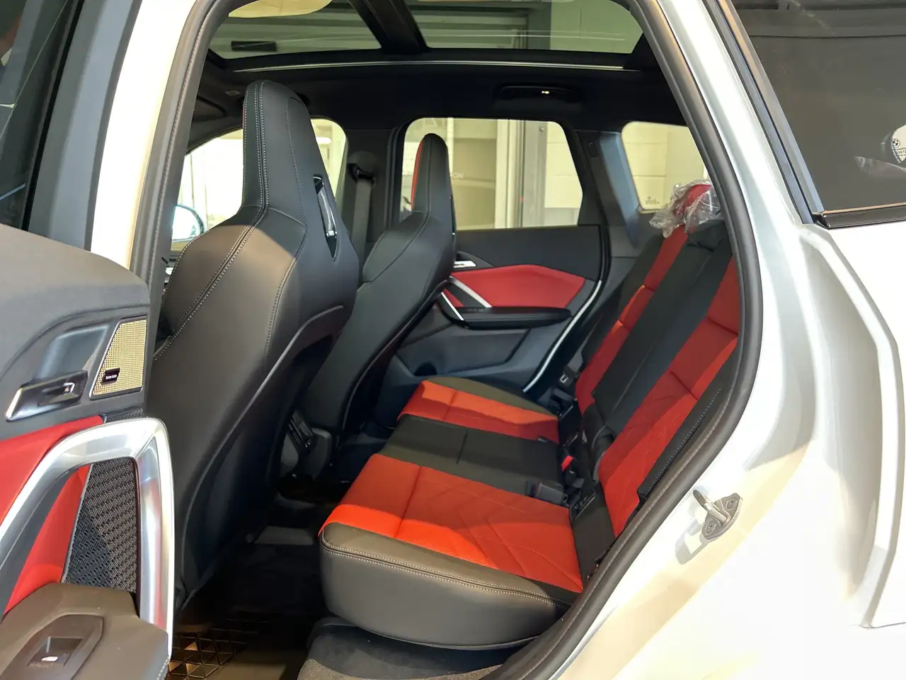 BMW X1 снимка BMW X1