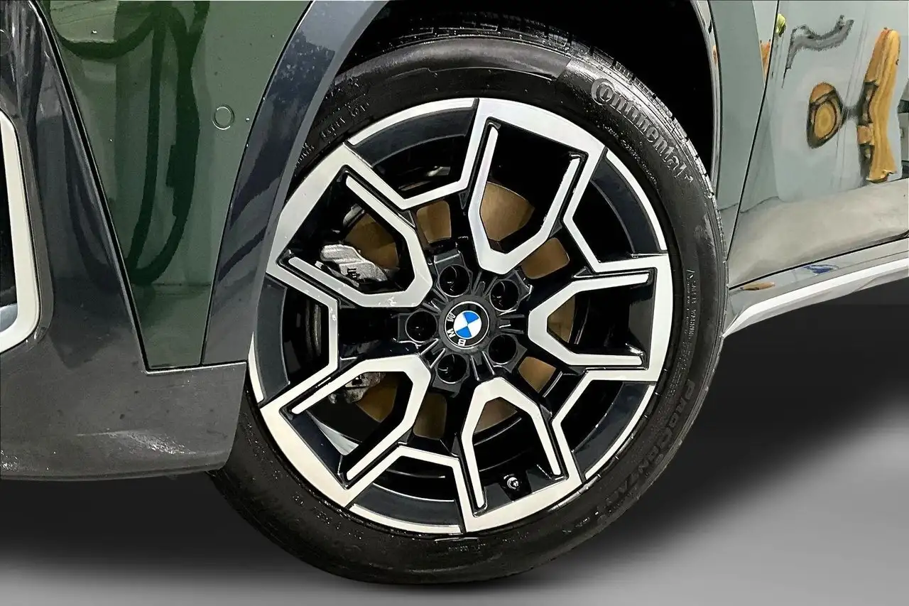 BMW X1 photo BMW X1