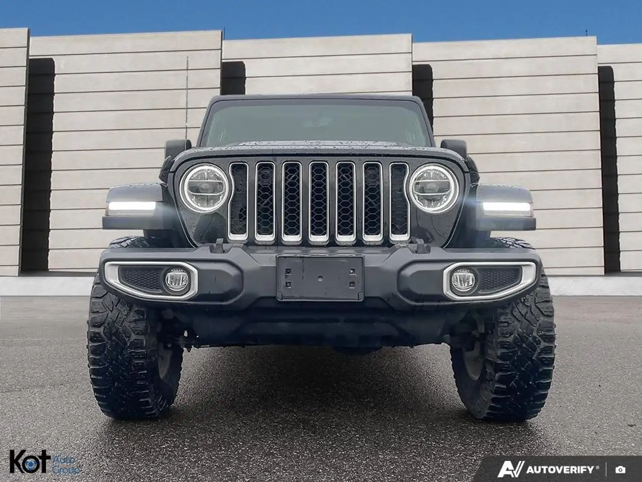Jeep Gladiator photo Jeep Gladiator