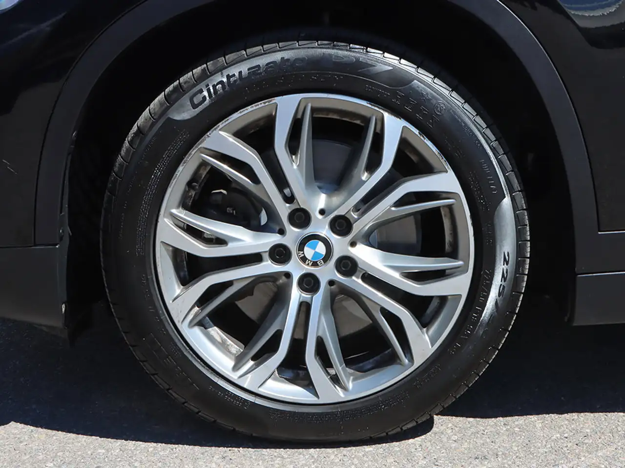 BMW X1 снимка BMW X1