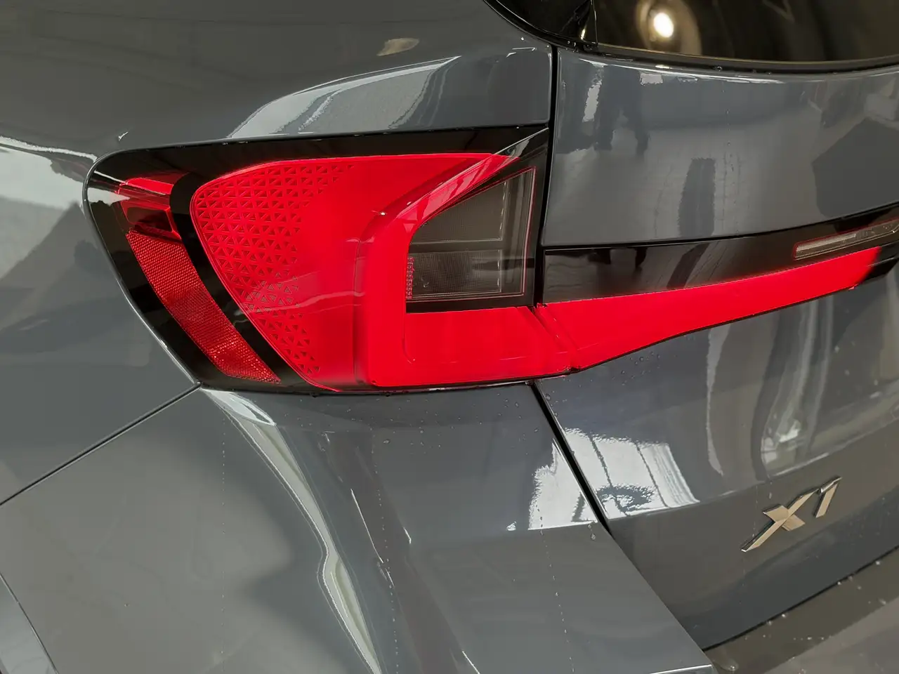 BMW X1 photo BMW X1