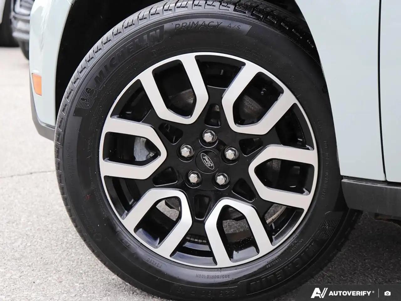 Ford Maverick снимка Ford Maverick