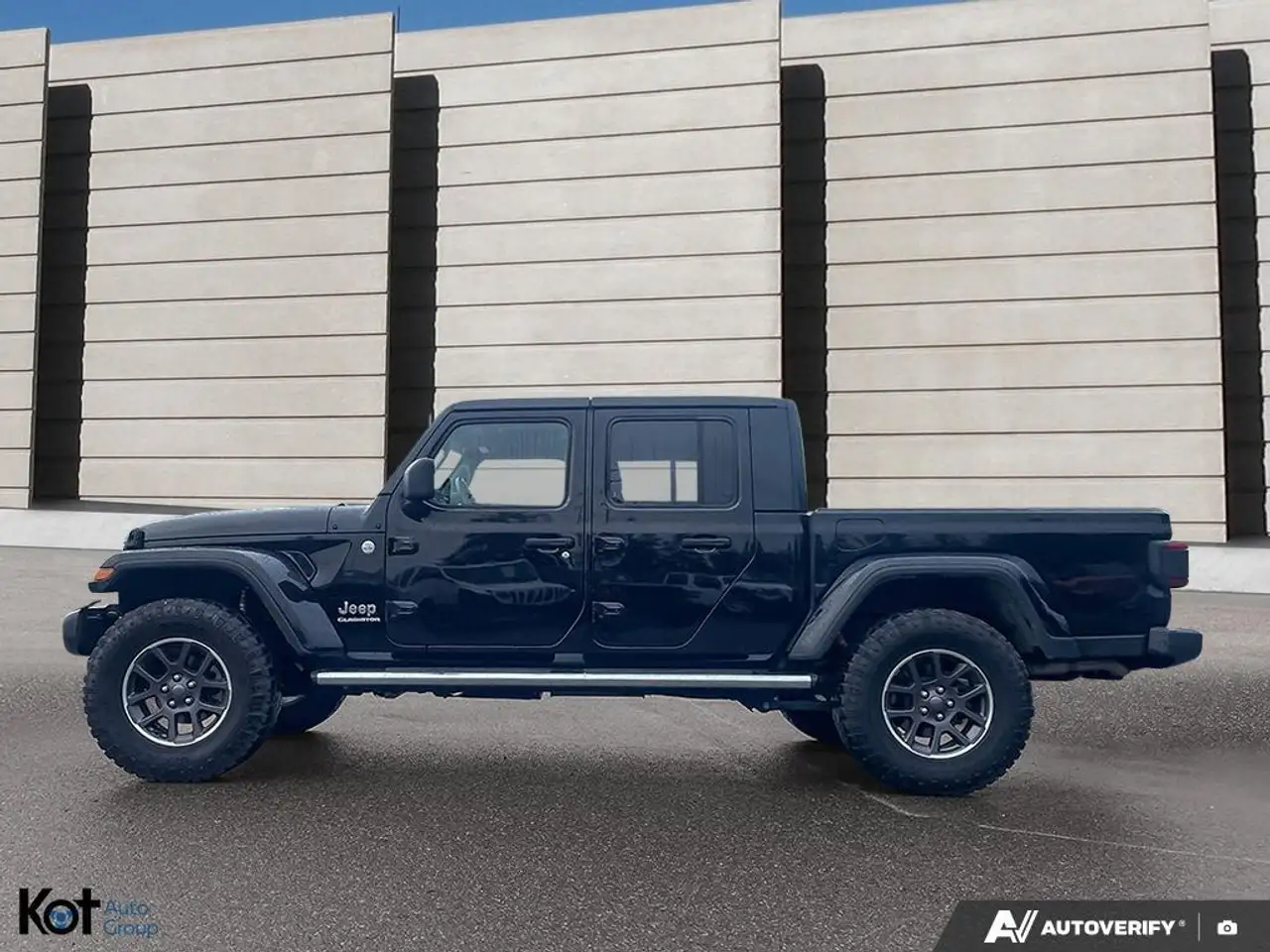 Jeep Gladiator photo Jeep Gladiator