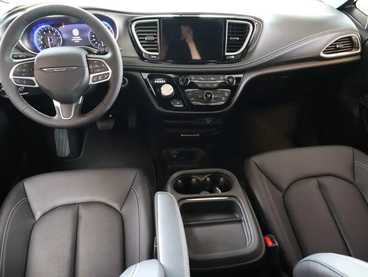 Chrysler Pacifica снимка Chrysler Pacifica