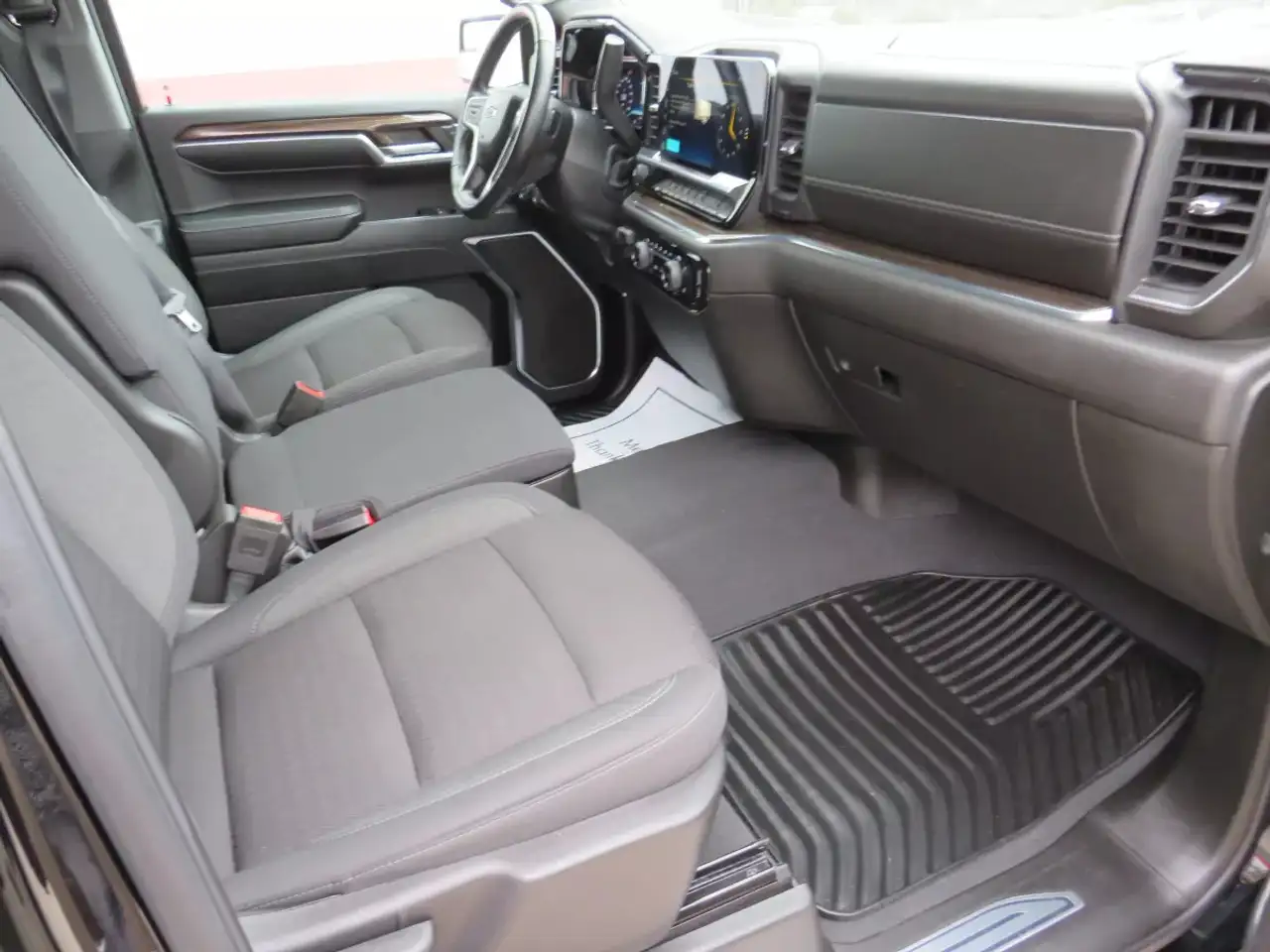 Chevrolet Silverado 1500 снимка Chevrolet Silverado 1500