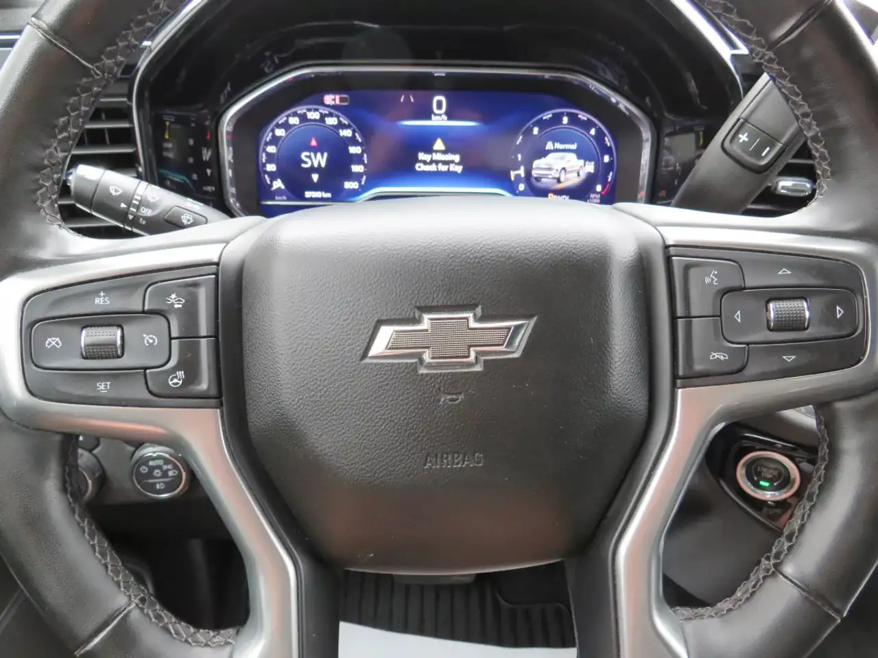 Chevrolet Silverado 1500 снимка Chevrolet Silverado 1500