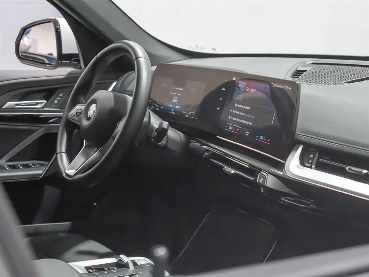 BMW X1 снимка BMW X1