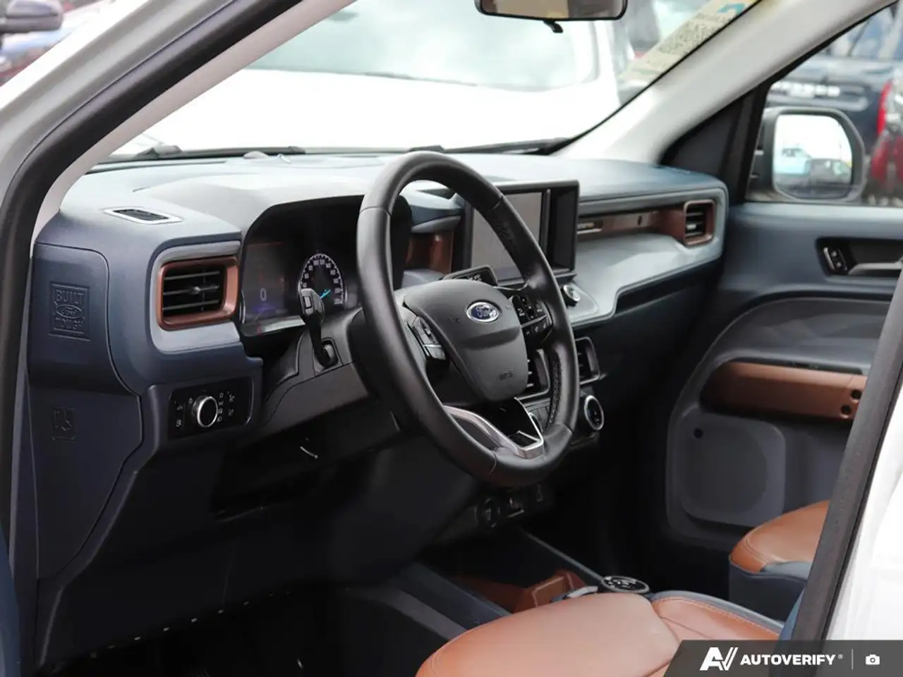 Ford Maverick снимка Ford Maverick