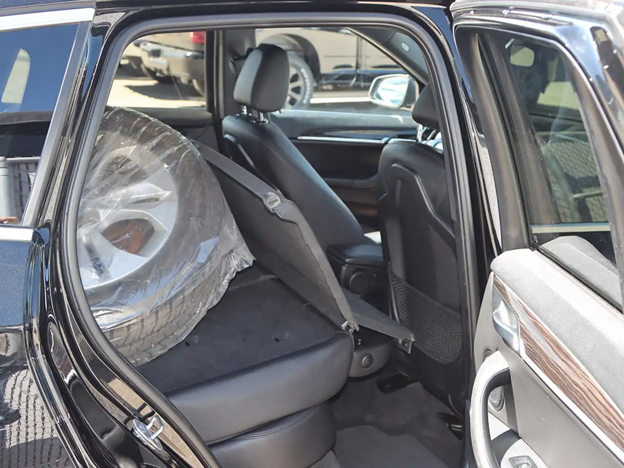BMW X1 снимка BMW X1