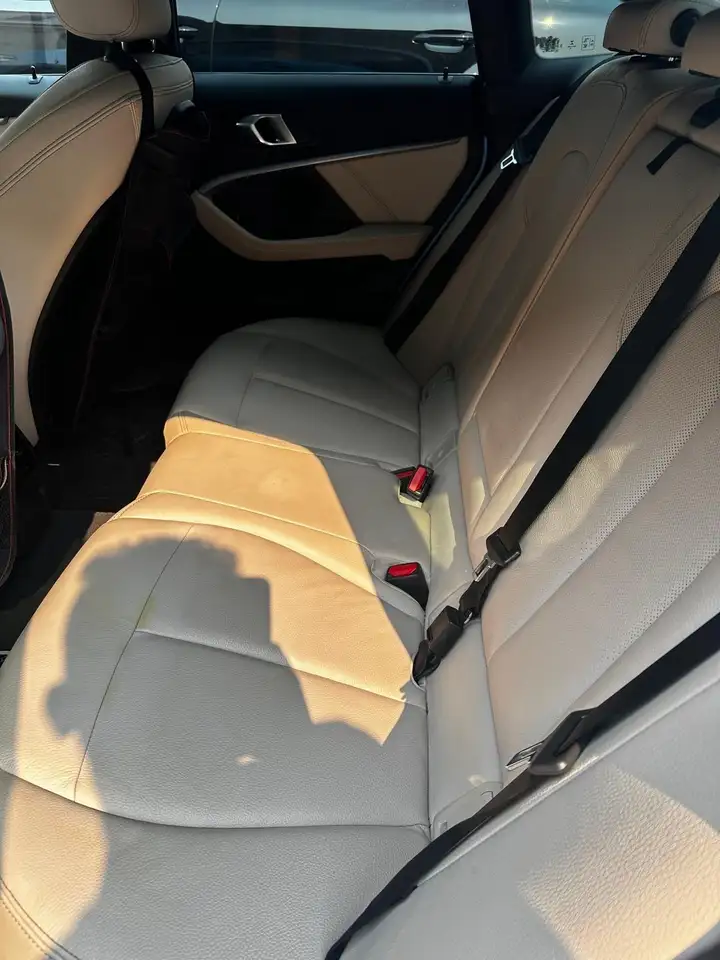 BMW 2 Series снимка BMW 2 Series