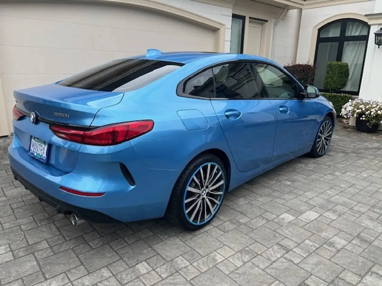 BMW 2 Series снимка BMW 2 Series