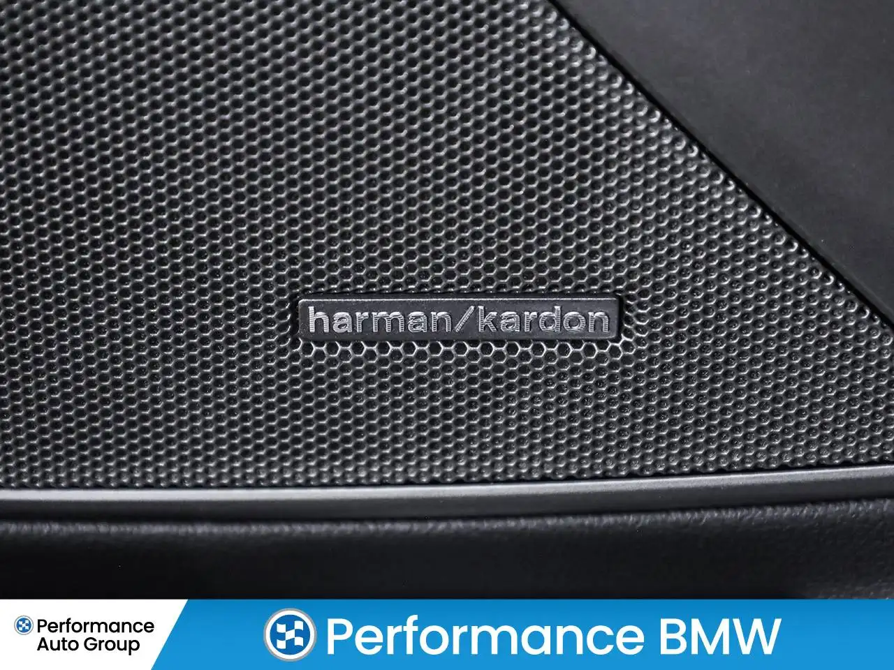 BMW 3 Series снимка BMW 3 Series