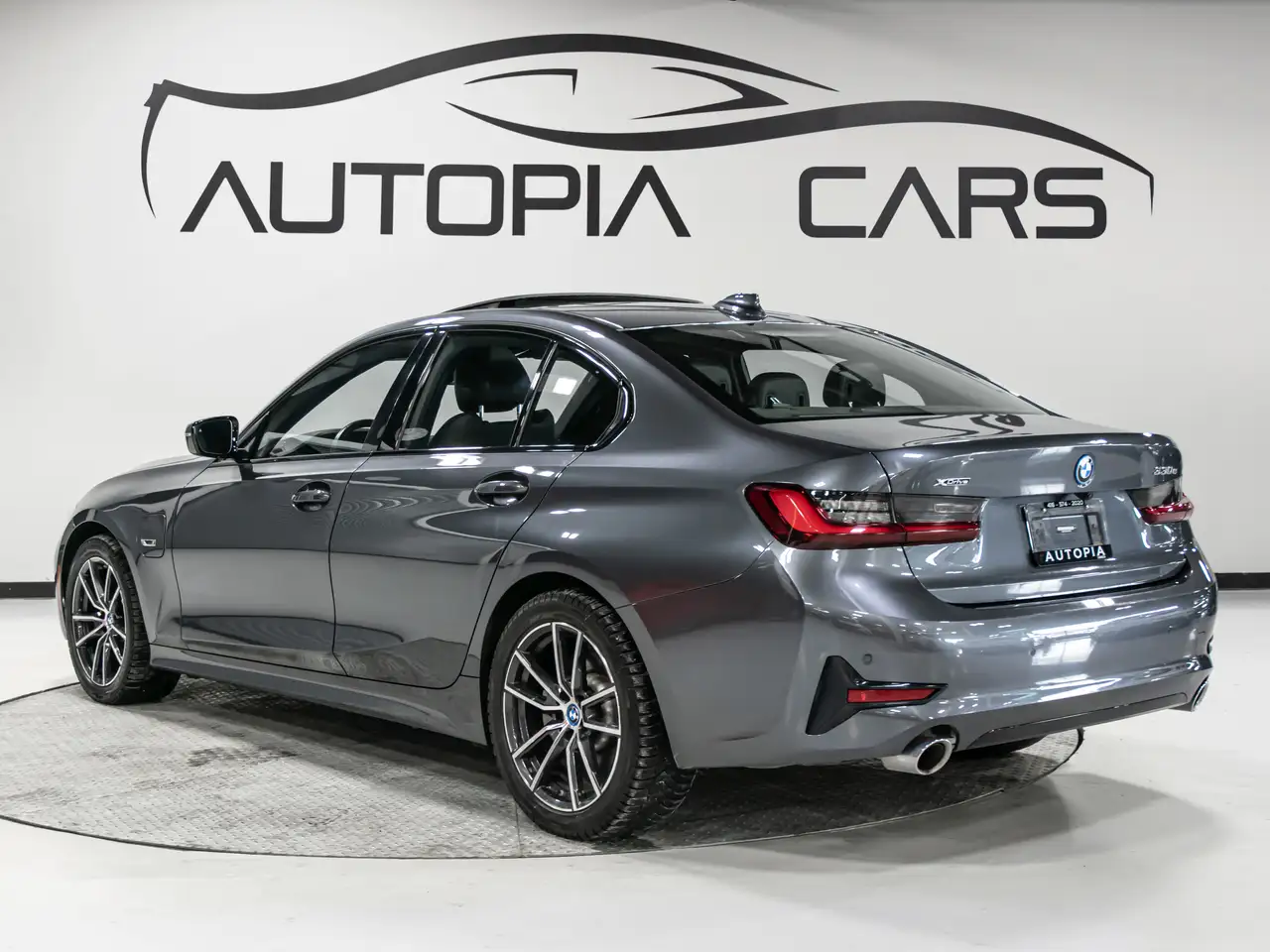 BMW 3 Series photo BMW 3 Series